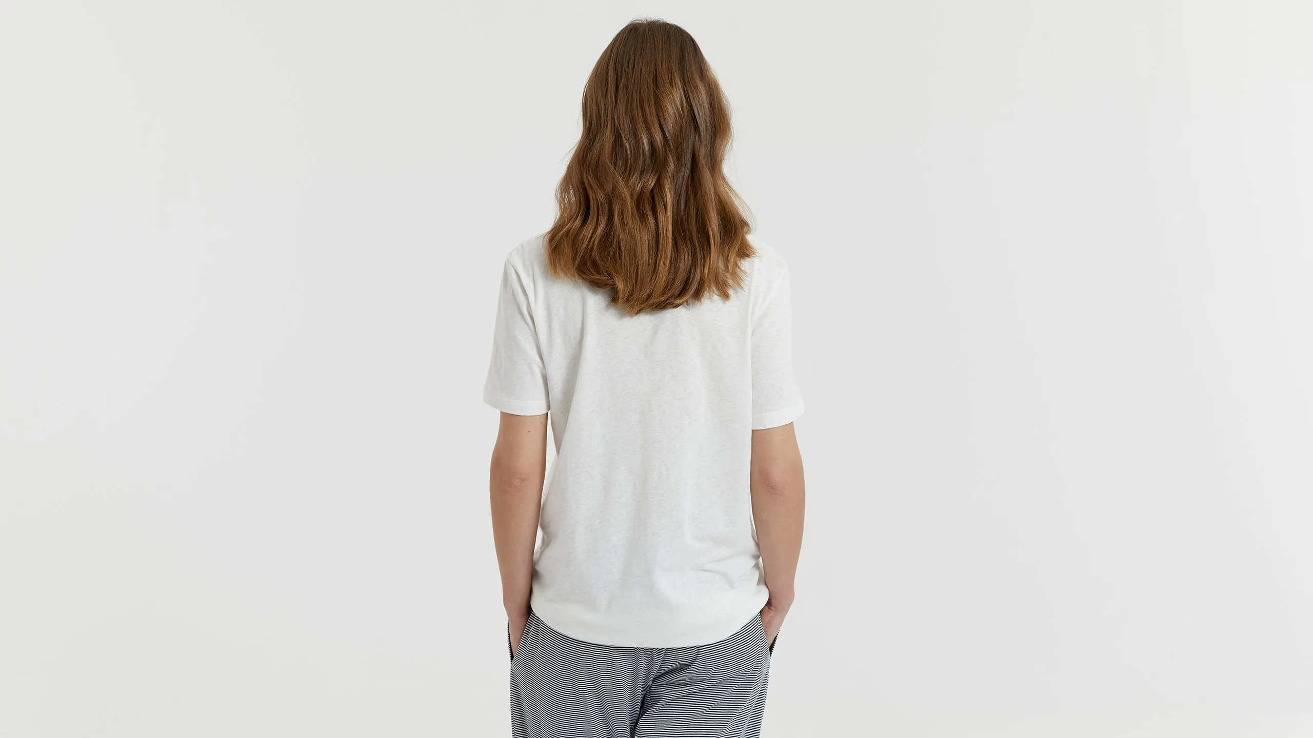 Base V-neck T-shirt