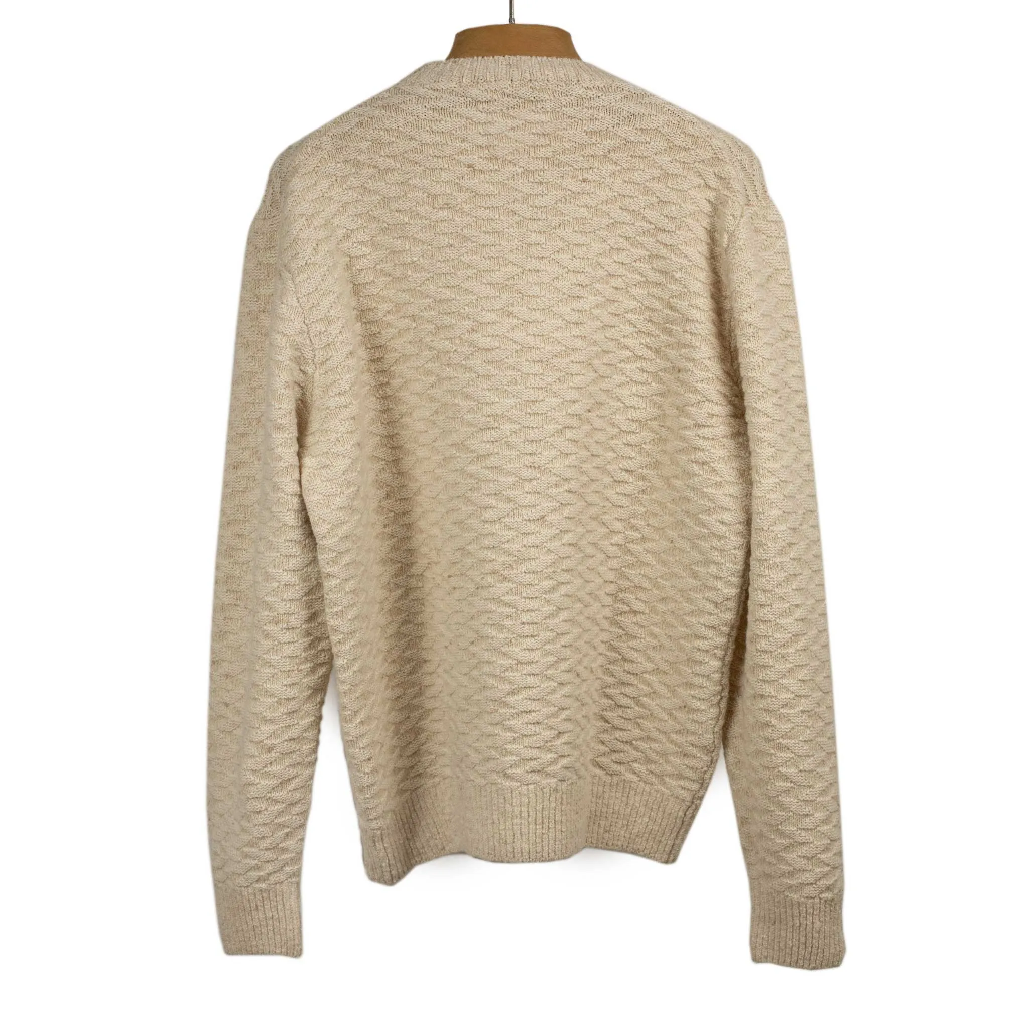 Claochai stone wall crewneck in ecru and beige donegal wool and cashmere