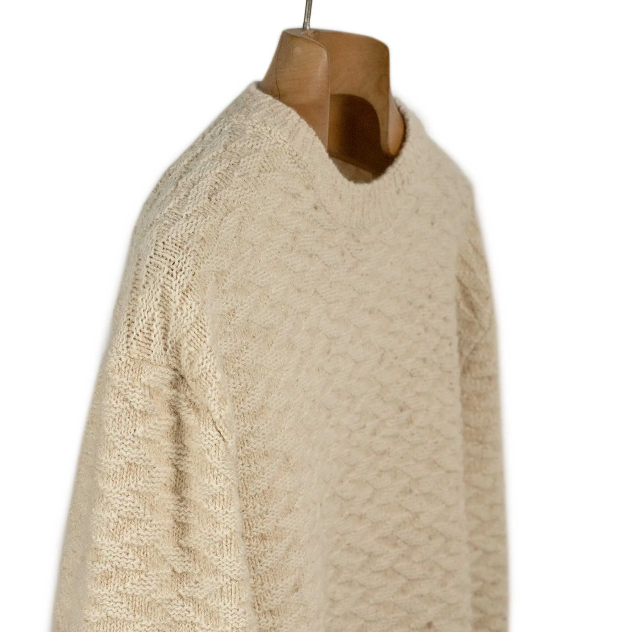 Claochai stone wall crewneck in ecru and beige donegal wool and cashmere