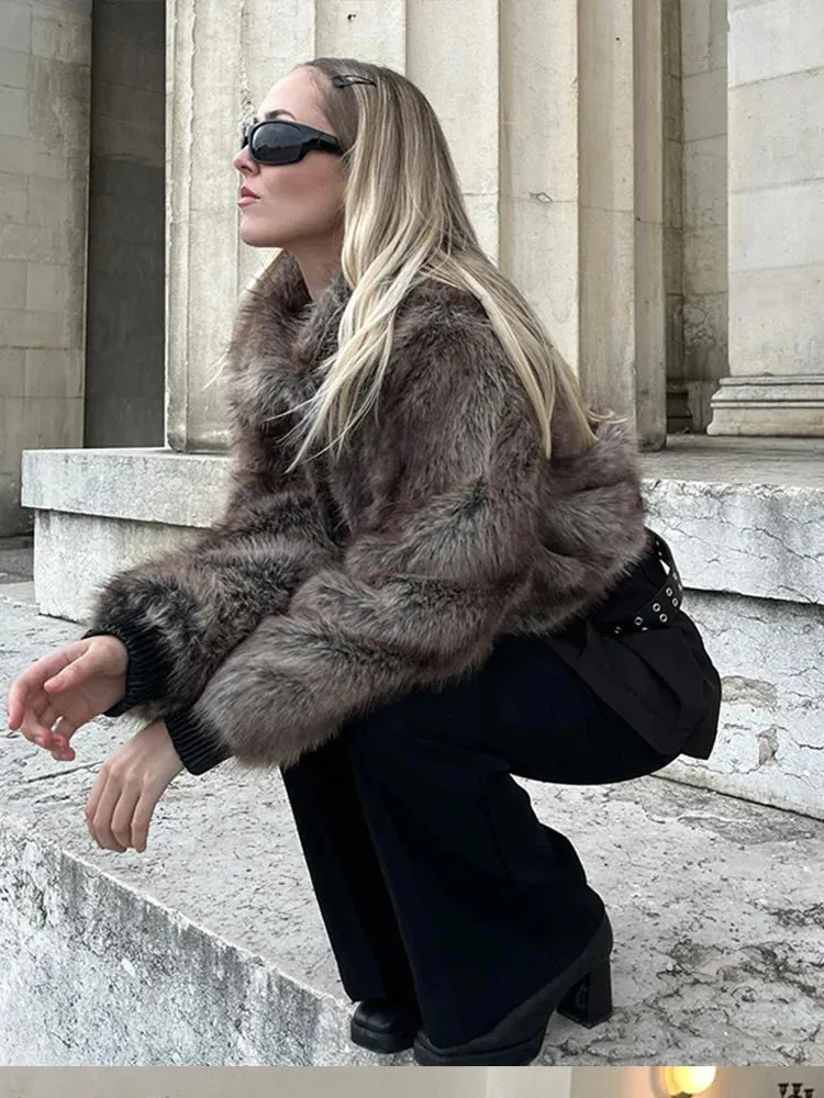 Samantha - Faux fur coat with zipper