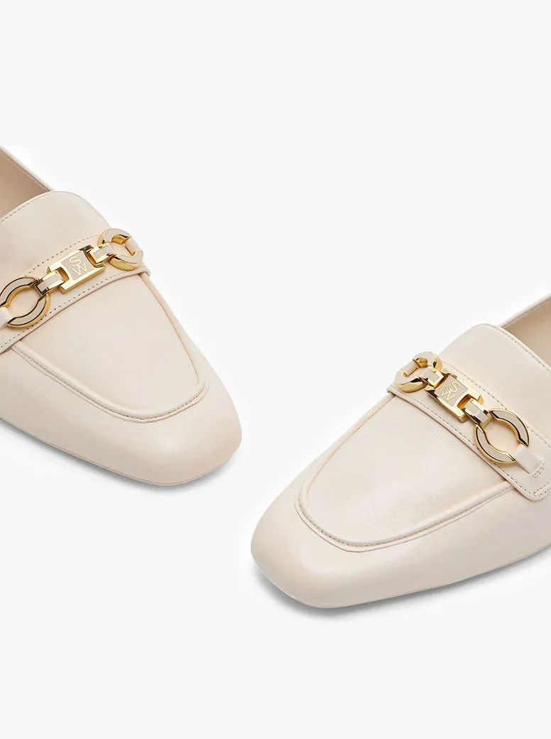 Signature Square Loafer bone