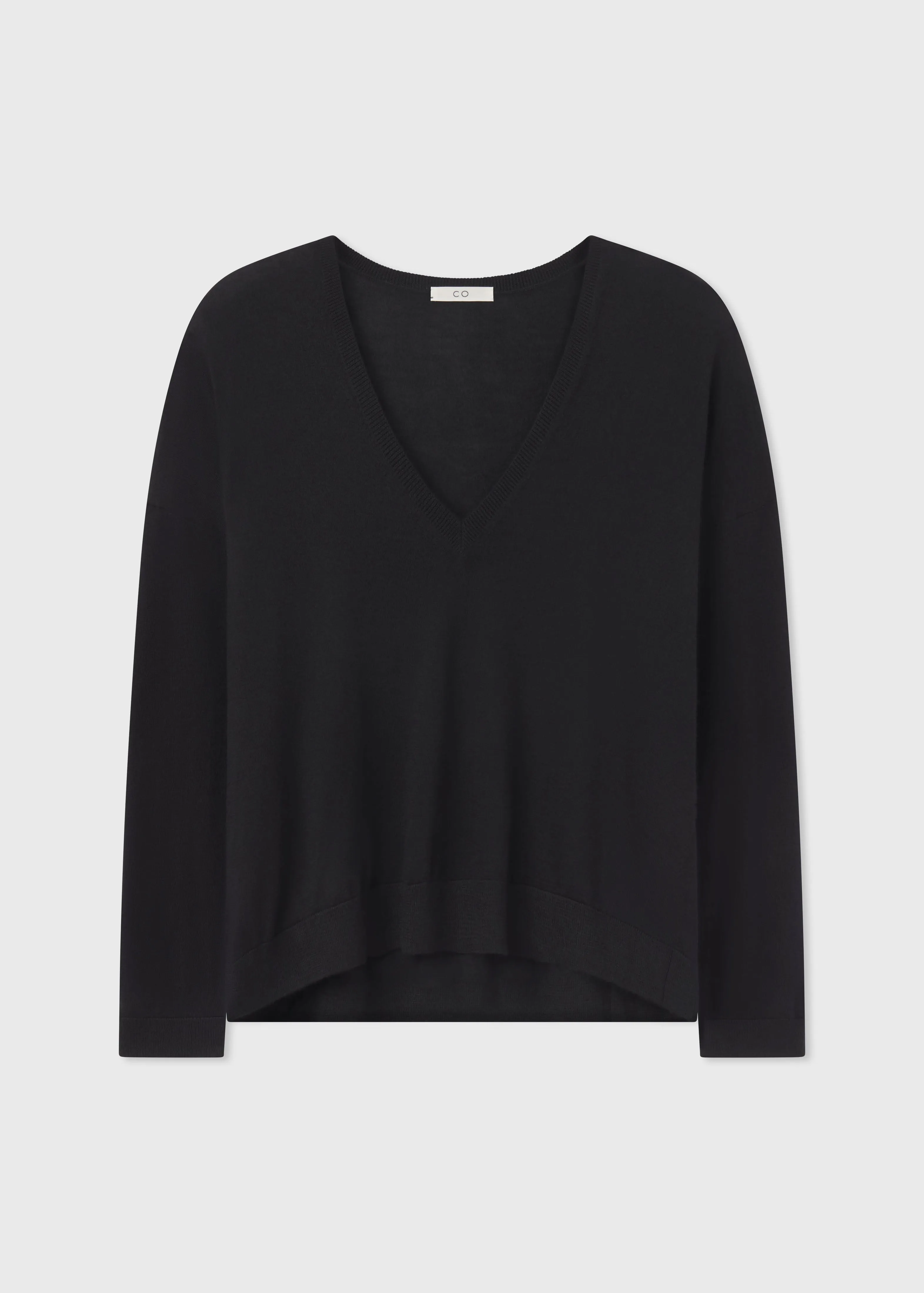 V-Neck Sweater in Fine Cashmere - Black