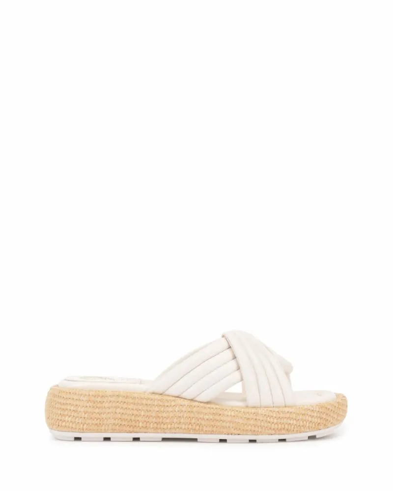 Vince Camuto LUESDA COCONUT CREAM/NAT BABY SHEEP